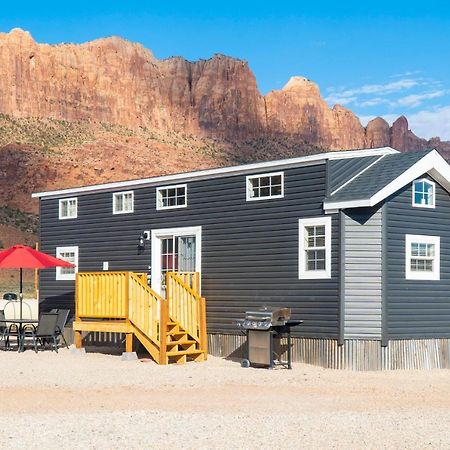 Funstays Glamping Tiny House W Loft - Site 2 Moab Exterior foto